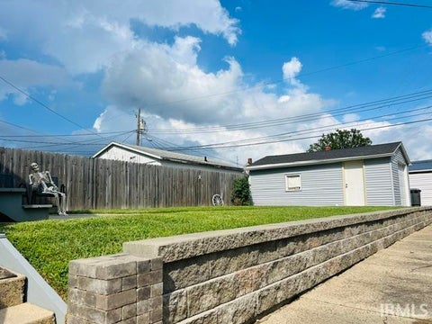 Tiny photo for 601 Bell Avenue, Evansville, IN 47712 (MLS # 202634420)