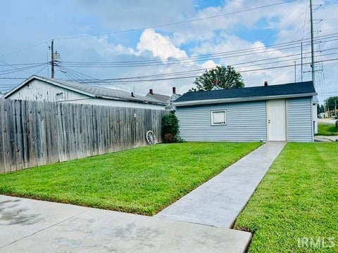 Tiny photo for 601 Bell Avenue, Evansville, IN 47712 (MLS # 202634420)