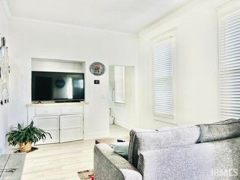 Tiny photo for 601 Bell Avenue, Evansville, IN 47712 (MLS # 202634420)