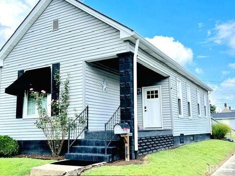 Photo of 601 Bell Avenue, Evansville, IN 47712 (MLS # 202634420)