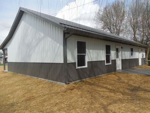 Tiny photo for 418 Matilda Street, Elnora, IN 47529 (MLS # 202611583)