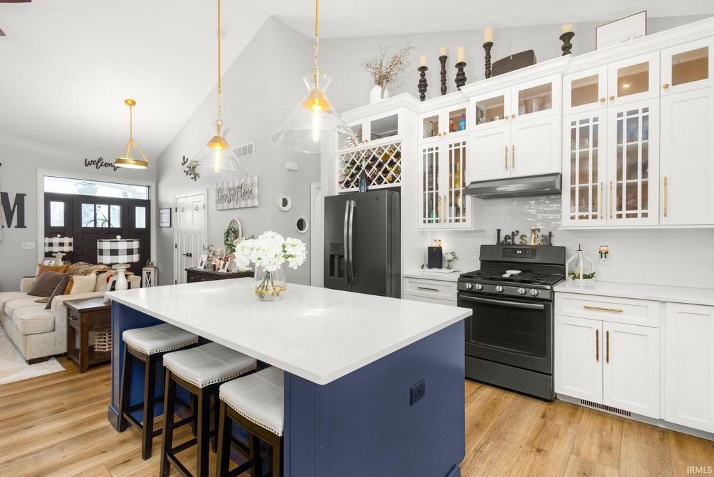 Photo of 6716 Blackthorn Harbor Drive #Lot 114, South Bend, IN 46628 (MLS # 202609052)