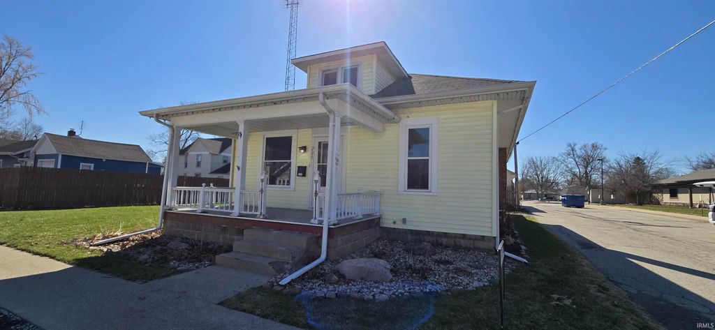 Photo of 205 E 7th Street, North Manchester, IN 46962 (MLS # 202607447)