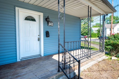 Tiny photo for 341 E High Street, Huntington, IN 46750 (MLS # 202627354)