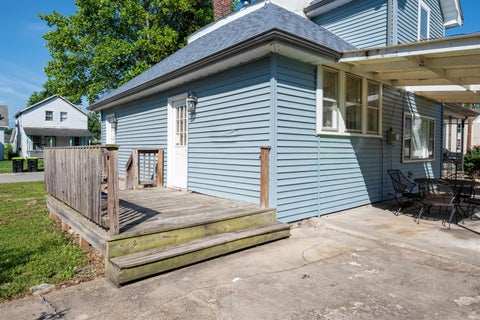 Tiny photo for 341 E High Street, Huntington, IN 46750 (MLS # 202627354)
