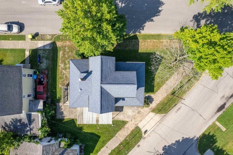 Tiny photo for 341 E High Street, Huntington, IN 46750 (MLS # 202627354)