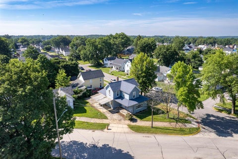 Tiny photo for 341 E High Street, Huntington, IN 46750 (MLS # 202627354)