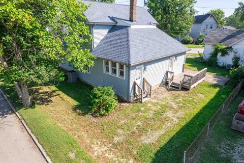 Tiny photo for 341 E High Street, Huntington, IN 46750 (MLS # 202627354)