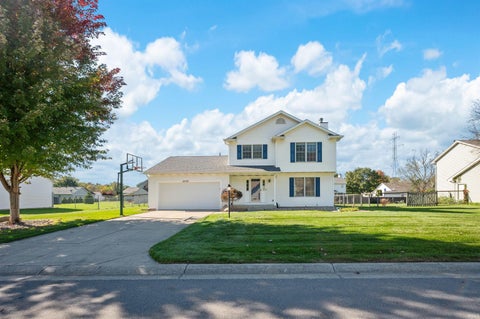 Tiny photo for 52183 Woodsedge Drive, Granger, IN 46530 (MLS # 202643631)