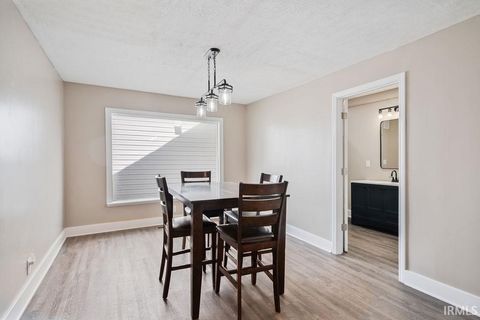 Tiny photo for 1217 S WASHINGTON Street, Kokomo, IN 46902 (MLS # 202612142)