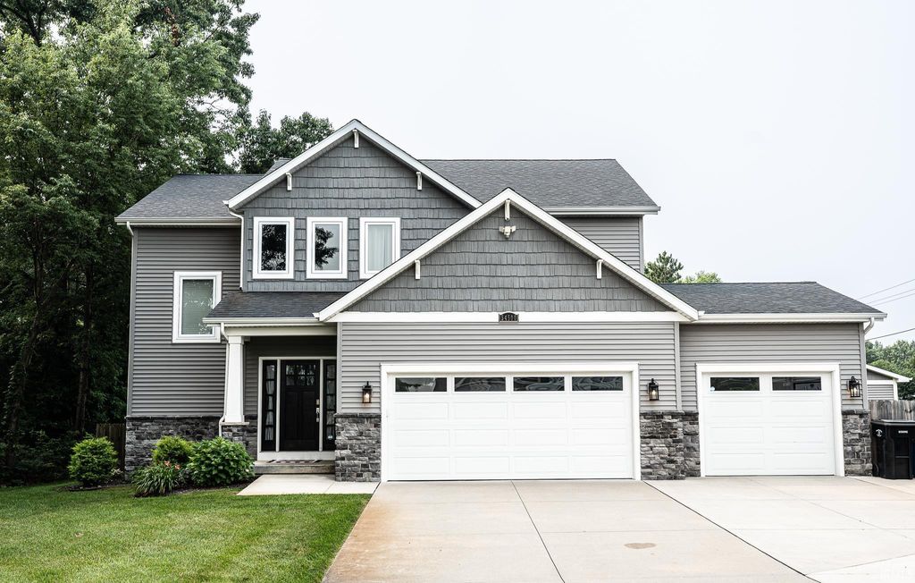 Photo of 54500 Beech Road, Osceola, IN 46561 (MLS # 202628902)
