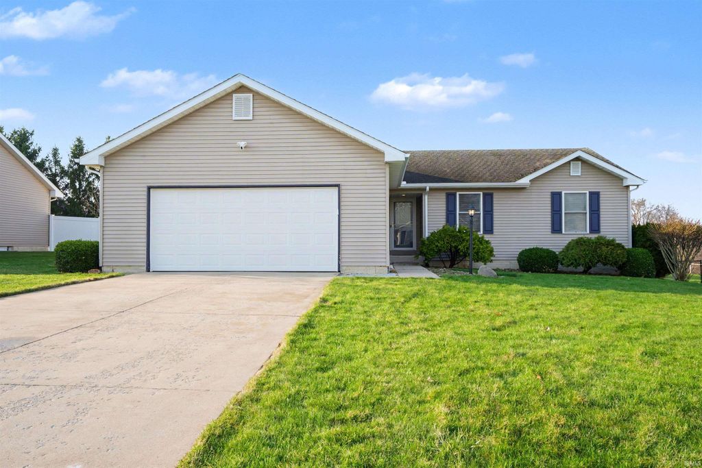 Photo of 25634 Pack Trail, South Bend, IN 46628 (MLS # 202610466)