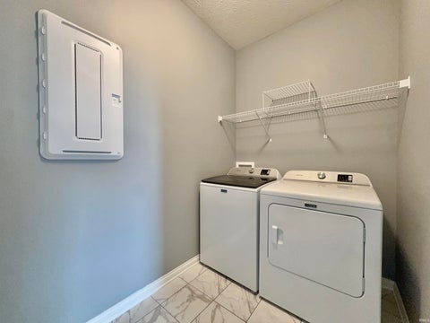 Tiny photo for 4633 Chelmsford Drive, Newburgh, IN 47630 (MLS # 202644904)