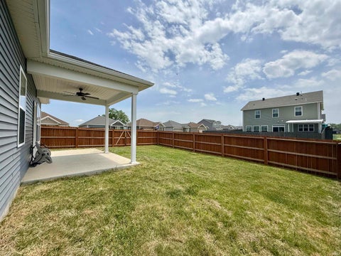 Tiny photo for 4633 Chelmsford Drive, Newburgh, IN 47630 (MLS # 202644904)