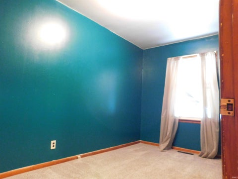 Tiny photo for 320 20th Street, Bedford, IN 47421 (MLS # 202632691)