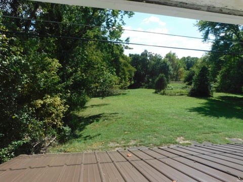 Tiny photo for 320 20th Street, Bedford, IN 47421 (MLS # 202632691)