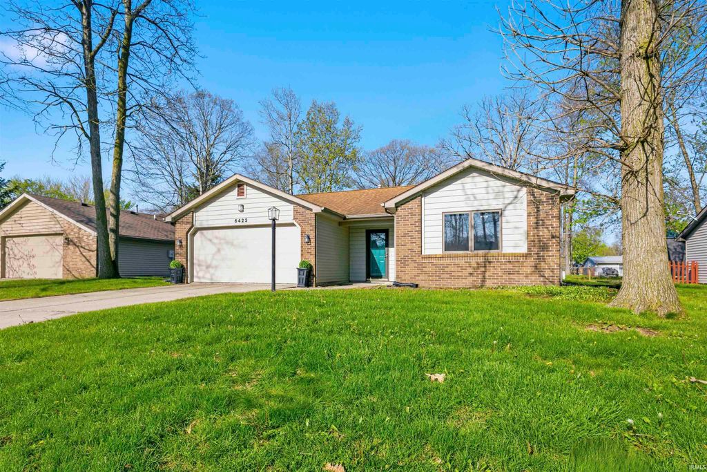 Photo of 6423 Verandah Lane, Fort Wayne, IN 46835 (MLS # 202614778)