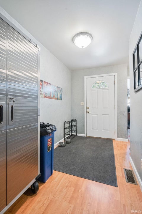 Tiny photo for 2303 S Indiana Avenue, Kokomo, IN 46902 (MLS # 202631120)