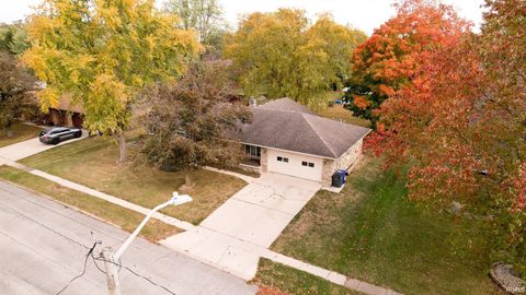 Tiny photo for 2912 Osage Drive, Kokomo, IN 46902 (MLS # 202542879)