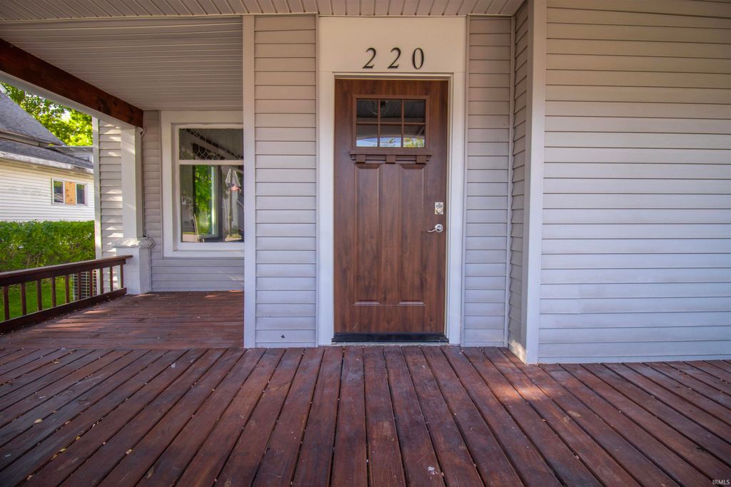 Photo of 220 E Jackson Street, Mulberry, IN 46058 (MLS # 202534801)