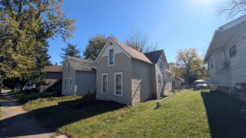 Photo of 1815 Wheeler Street, Fort Wayne, IN 46808 (MLS # 202643317)