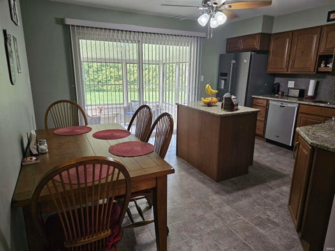 Tiny photo for 303 Princeton Lane, Logansport, IN 46947 (MLS # 202640852)