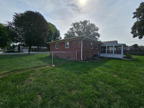 Tiny photo for 303 Princeton Lane, Logansport, IN 46947 (MLS # 202640852)