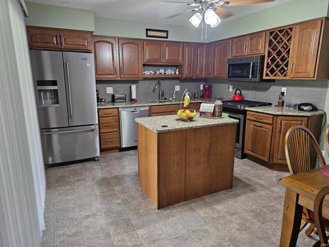 Tiny photo for 303 Princeton Lane, Logansport, IN 46947 (MLS # 202640852)