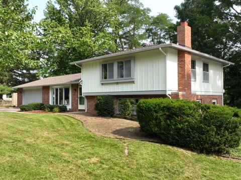 Photo of 110 Brittany Lane, Monticello, IN 47960 (MLS # 202613500)