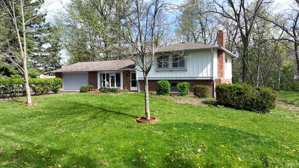 Photo of 110 Brittany Lane, Monticello, IN 47960 (MLS # 202613500)