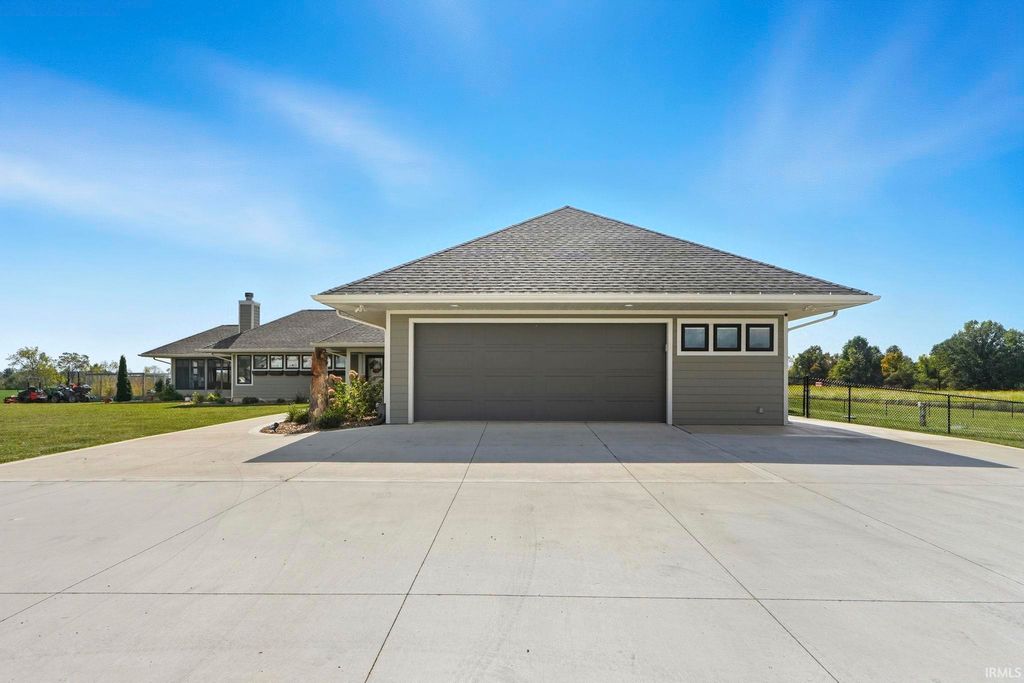Photo of 9372 Garman Road, Leo, IN 46765 (MLS # 202539370)
