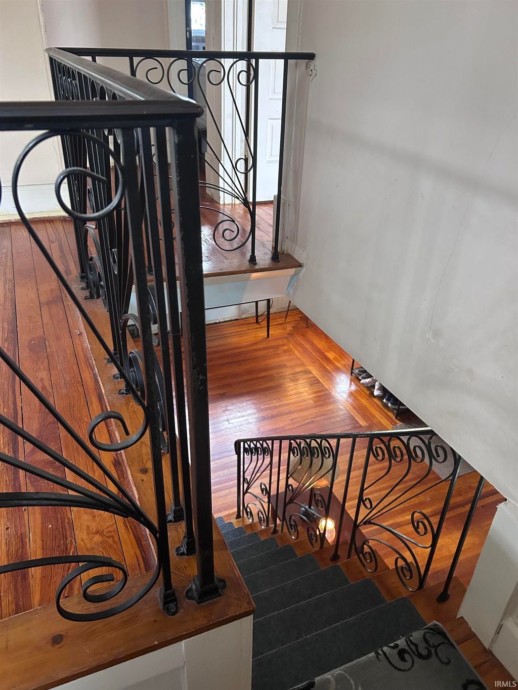 Photo of 2009 Leer Street, South Bend, IN 46613 (MLS # 202616880)