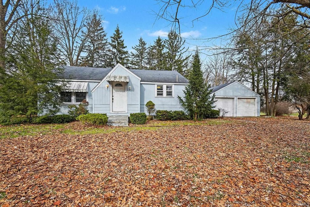 Photo of 25927 Modrell Avenue, Elkhart, IN 46514 (MLS # 202549657)