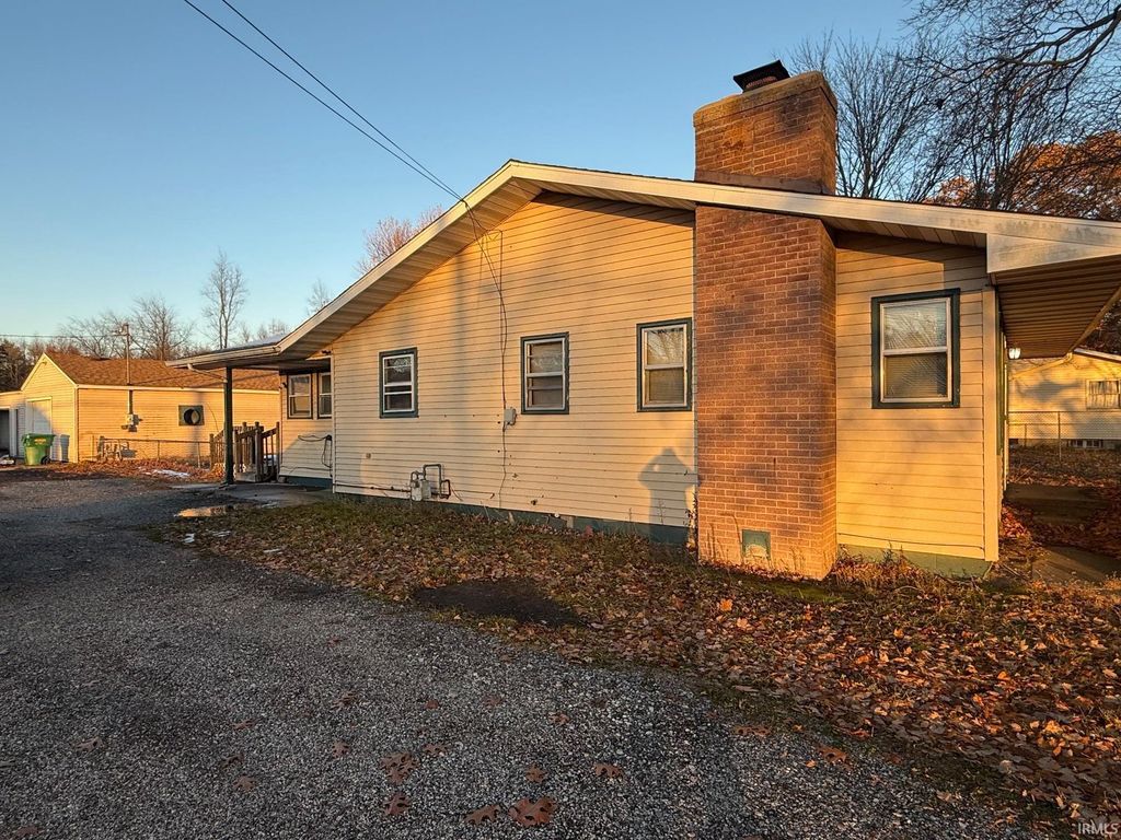 Photo of 25523 County Road 4, Elkhart, IN 46514 (MLS # 202547145)
