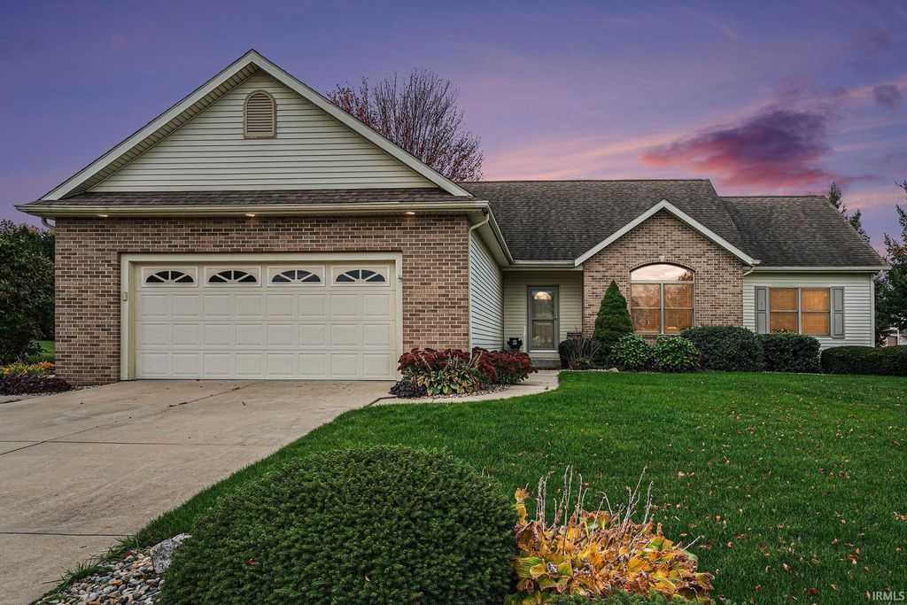 Photo of 208 Tulip Circle, Bremen, IN 46506 (MLS # 202544281)