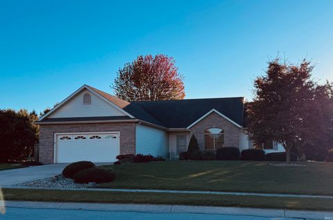 Photo of 208 Tulip Circle, Bremen, IN 46506 (MLS # 202544281)