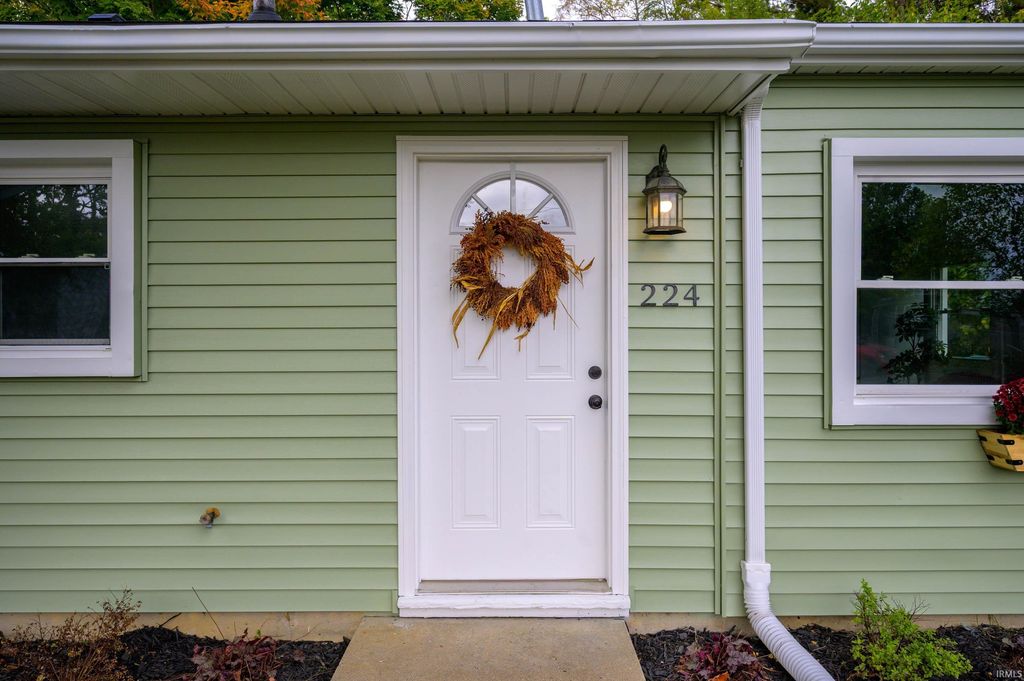 Photo of 224 SW 19Th Street, Richmond, IN 47374 (MLS # 202540600)