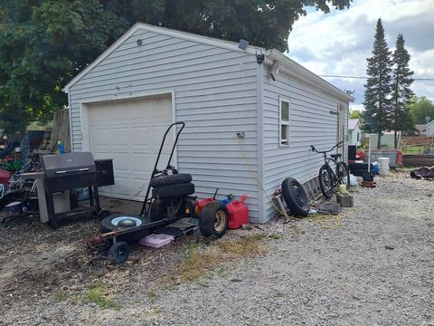 Tiny photo for 728 N Market Street, Winamac, IN 46996 (MLS # 202616664)