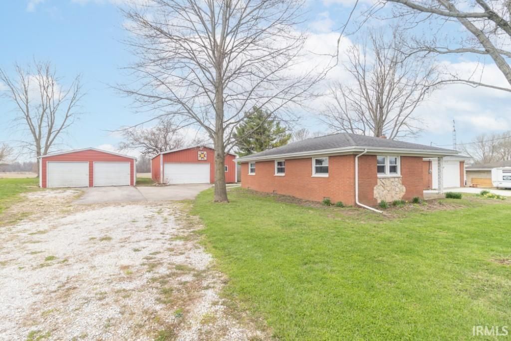 Photo of 3215 E Brown Road, New Castle, IN 47362 (MLS # 202610833)