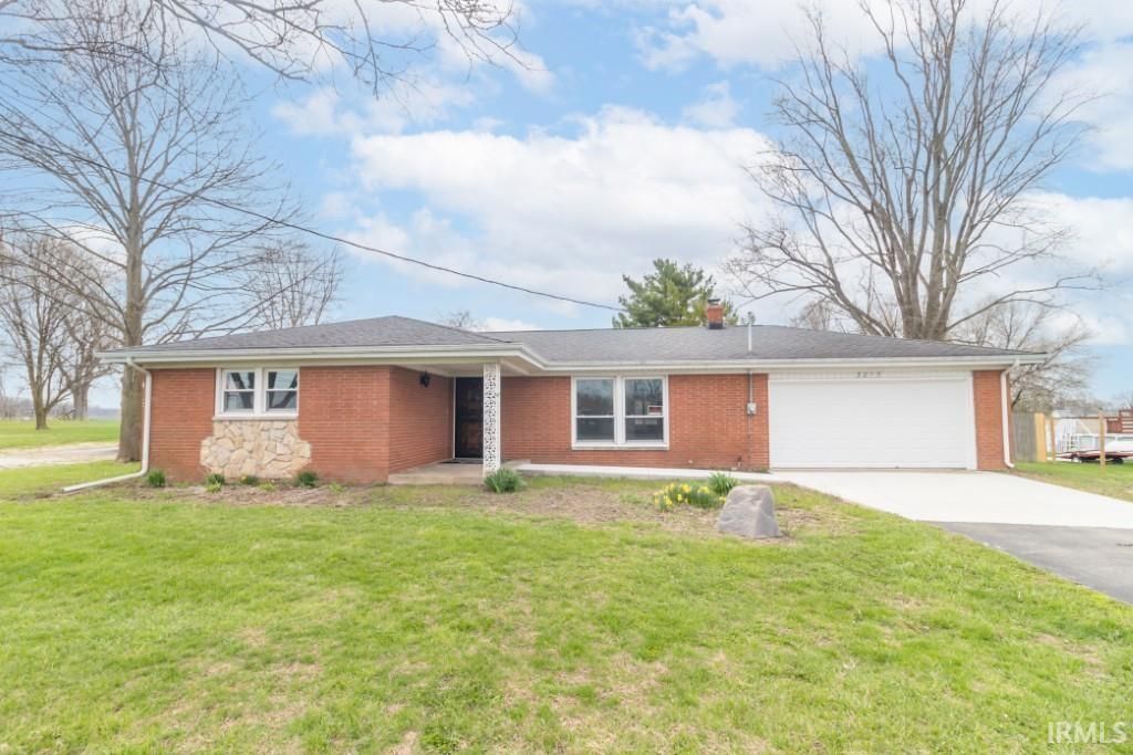 Photo of 3215 E Brown Road, New Castle, IN 47362 (MLS # 202610833)