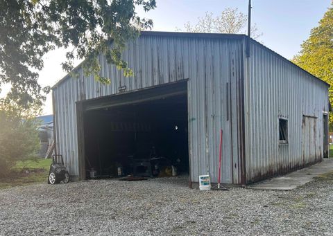 Tiny photo for 105 W Commerce Street, Macy, IN 46951 (MLS # 202618418)