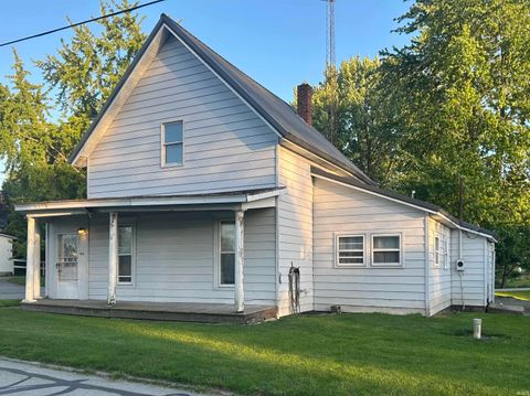 Photo of 105 W Commerce Street, Macy, IN 46951 (MLS # 202618418)