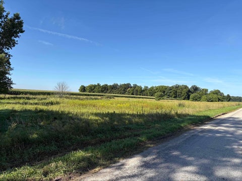 Tiny photo for 6810 S Warren Road, Warren, IN 46792 (MLS # 202635030)
