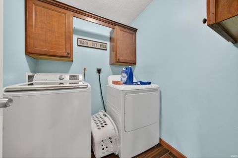 Tiny photo for 305 Kingsmill Drive, Logansport, IN 46947 (MLS # 202617045)