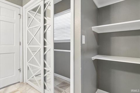 Tiny photo for 916 Zartman Road, Kokomo, IN 46902 (MLS # 202614800)