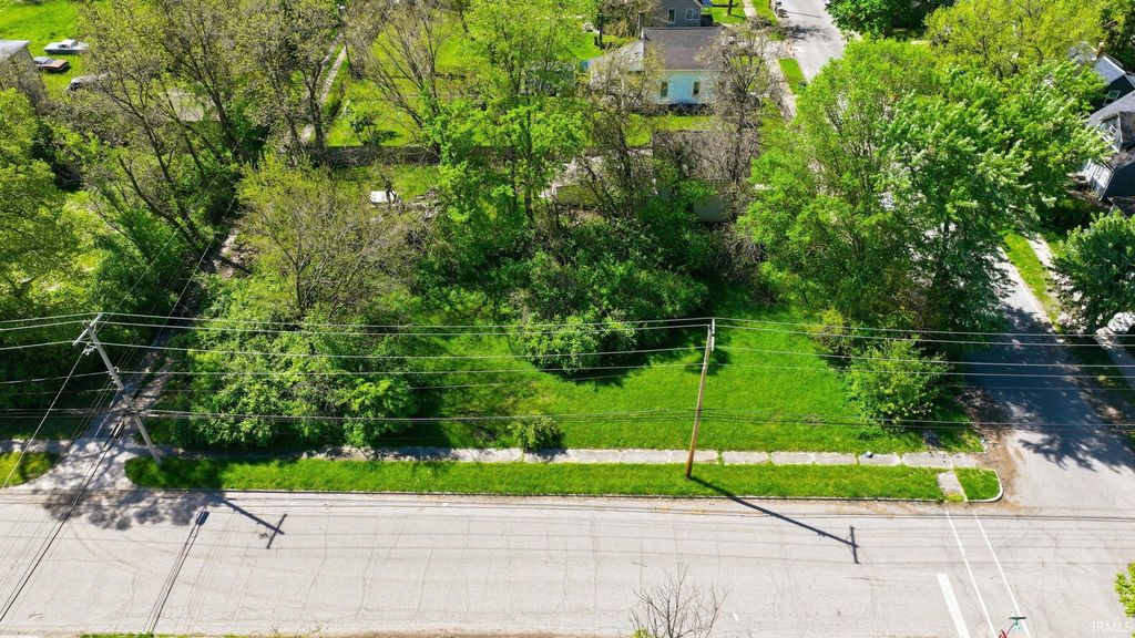 Photo of 1706 S Williams Street, South Bend, IN 46613 (MLS # 202618943)