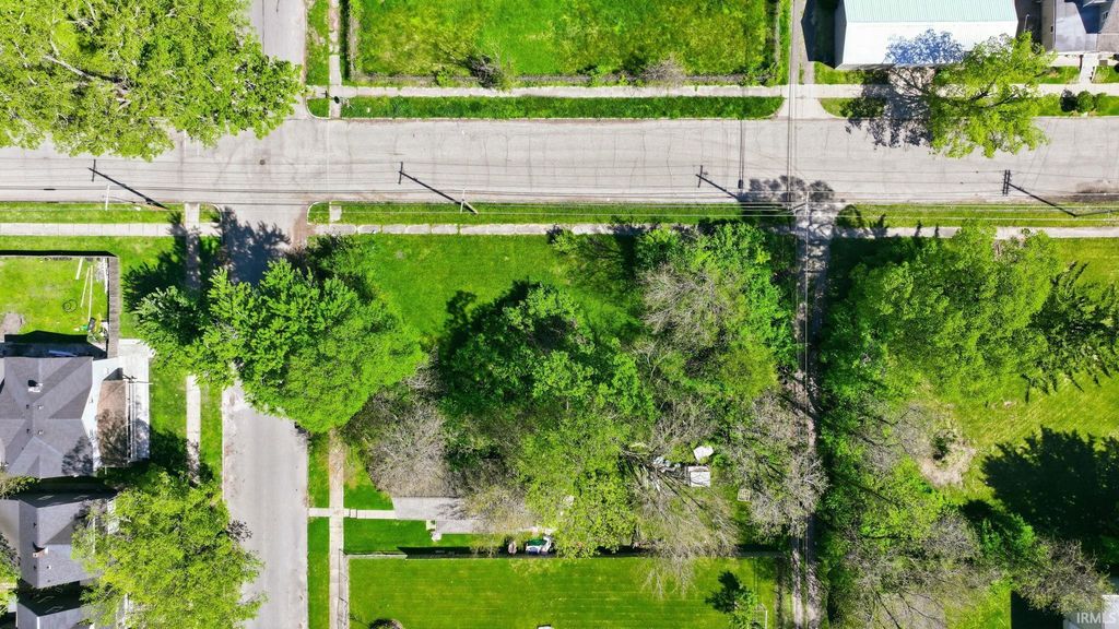 Photo of 1706 S Williams Street, South Bend, IN 46613 (MLS # 202618943)