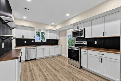 Tiny photo for 1208 S State Road 213, Tipton, IN 46072 (MLS # 202633650)