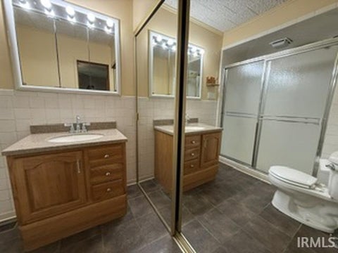 Tiny photo for 5220 Broadway Avenue, Evansville, IN 47712 (MLS # 202638043)