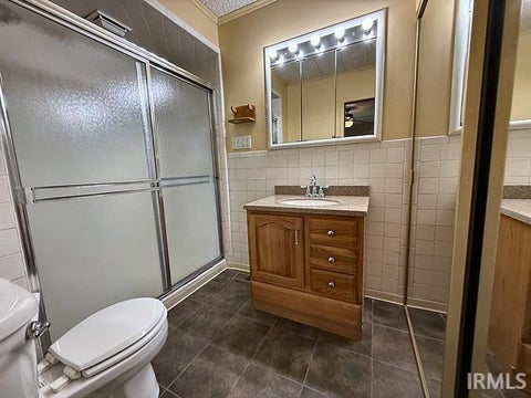 Tiny photo for 5220 Broadway Avenue, Evansville, IN 47712 (MLS # 202638043)